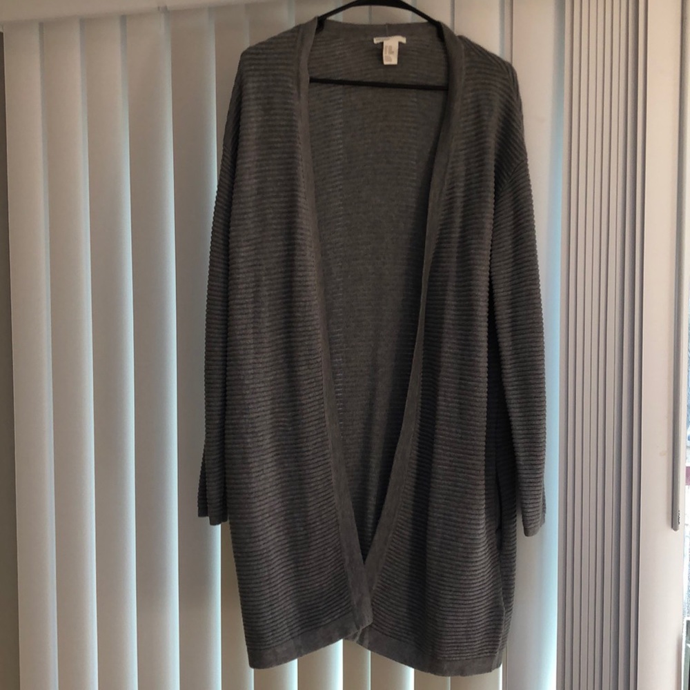 Long length sweater
